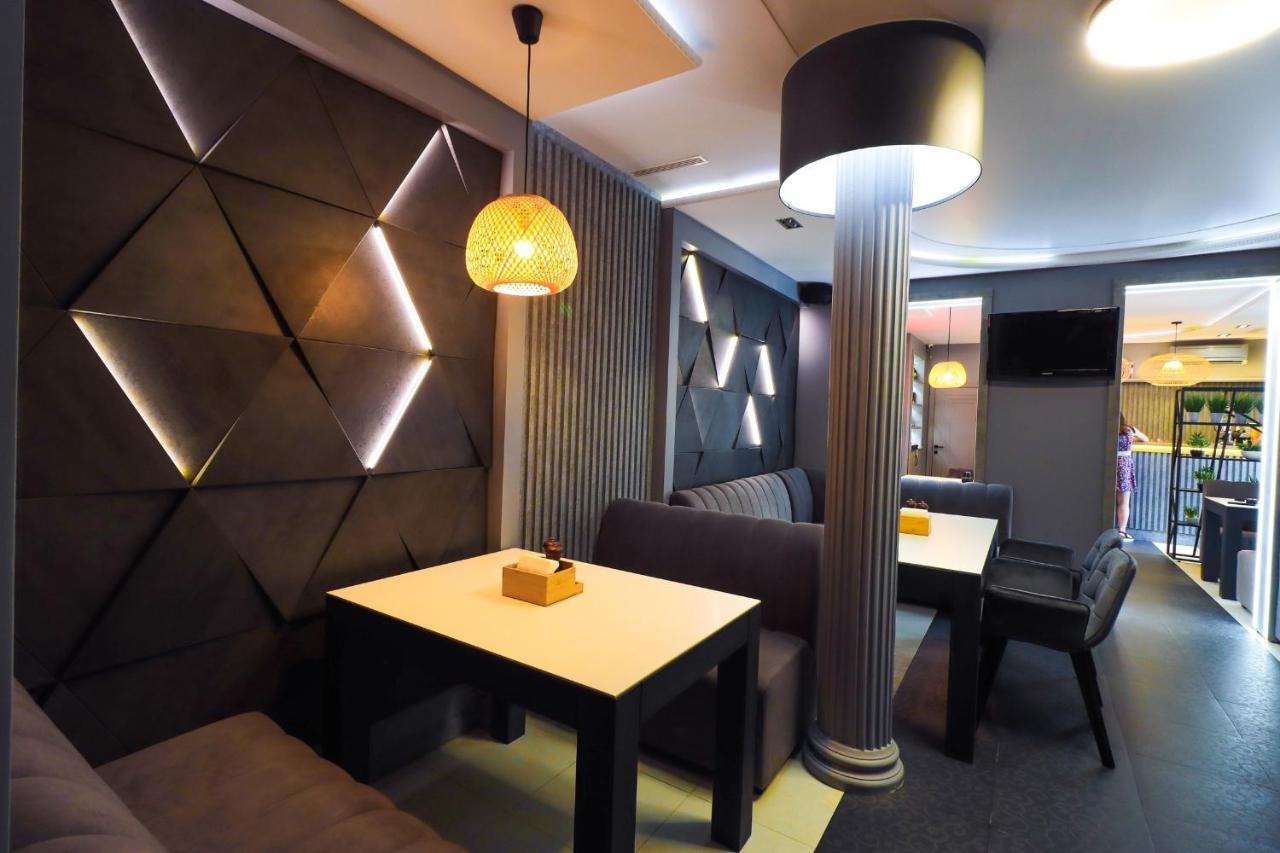 Altin Palace Comrat 外观 照片