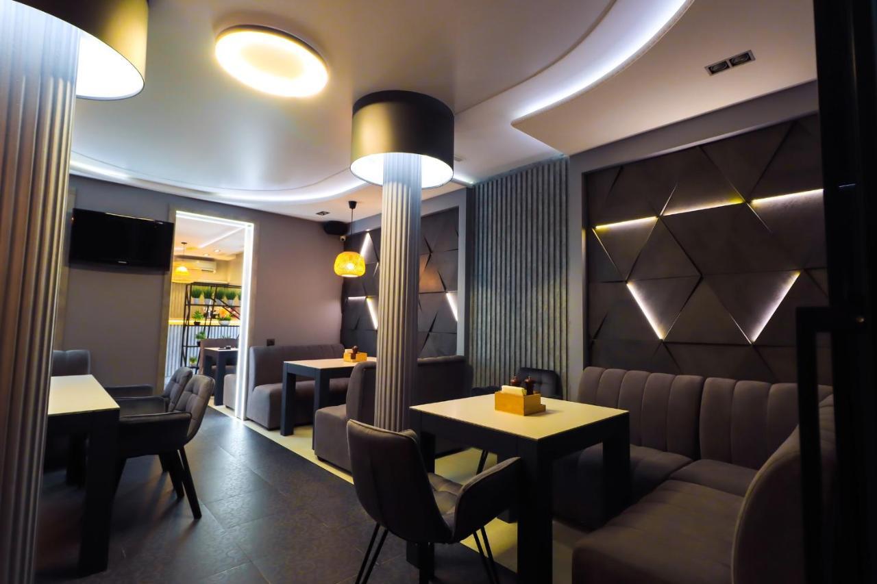 Altin Palace Comrat 外观 照片